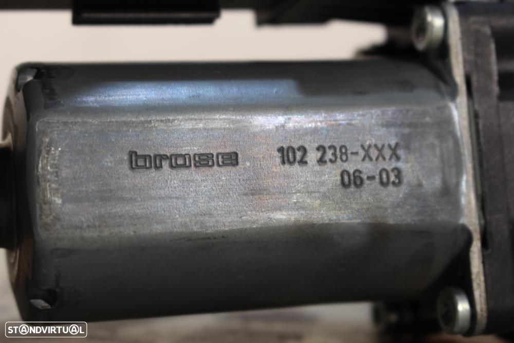 Motor Do Elevador De Vidro Traseiro Direito Audi A4 (8Ec, B7)  8E09598 - 10