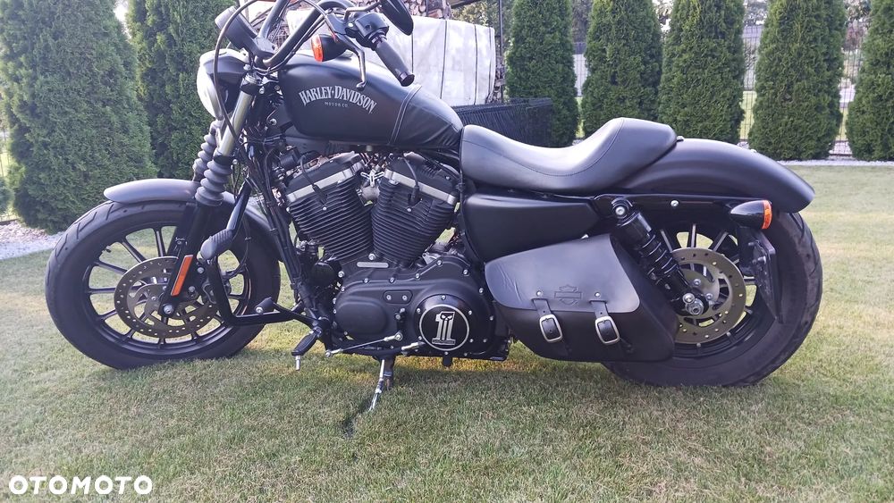 Harley-Davidson Sportster Iron 883 - 26