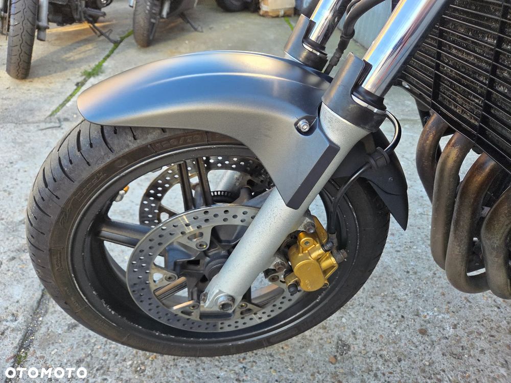 Honda CBF - 27