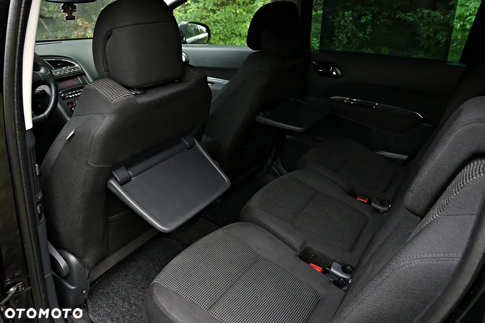 Peugeot 5008 HDI 150 Business-Line - 29
