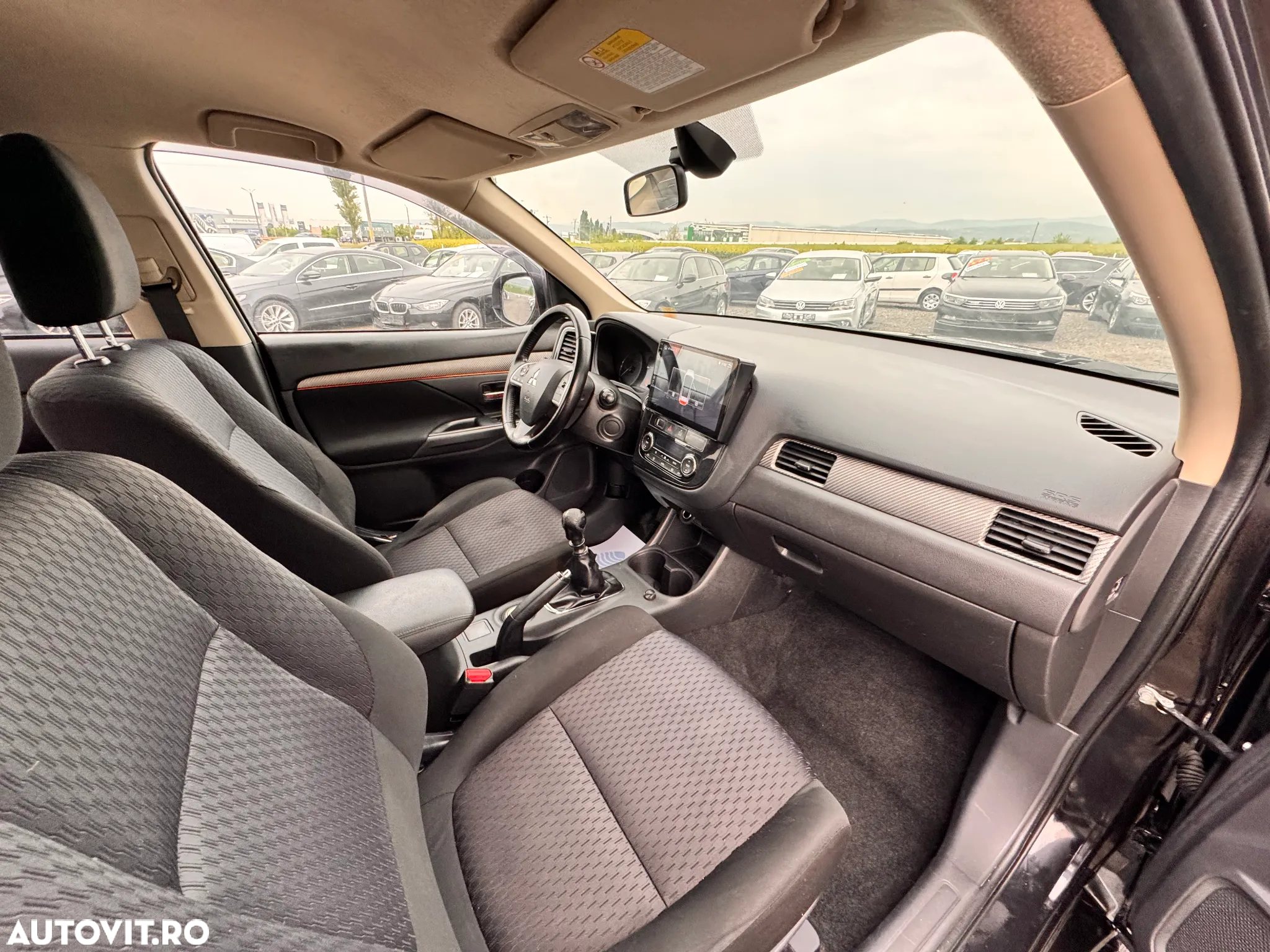 Mitsubishi Outlander 2.2 DI-D AS&G 6MT 4WD Invite A01 - 19