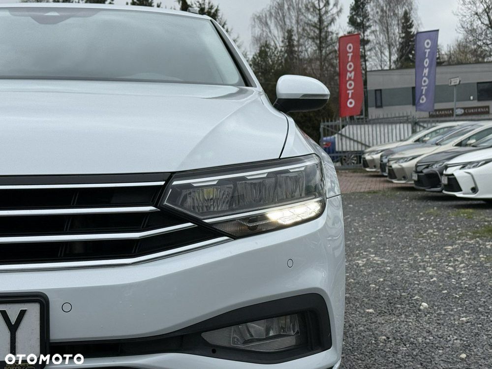 Volkswagen Passat - 5