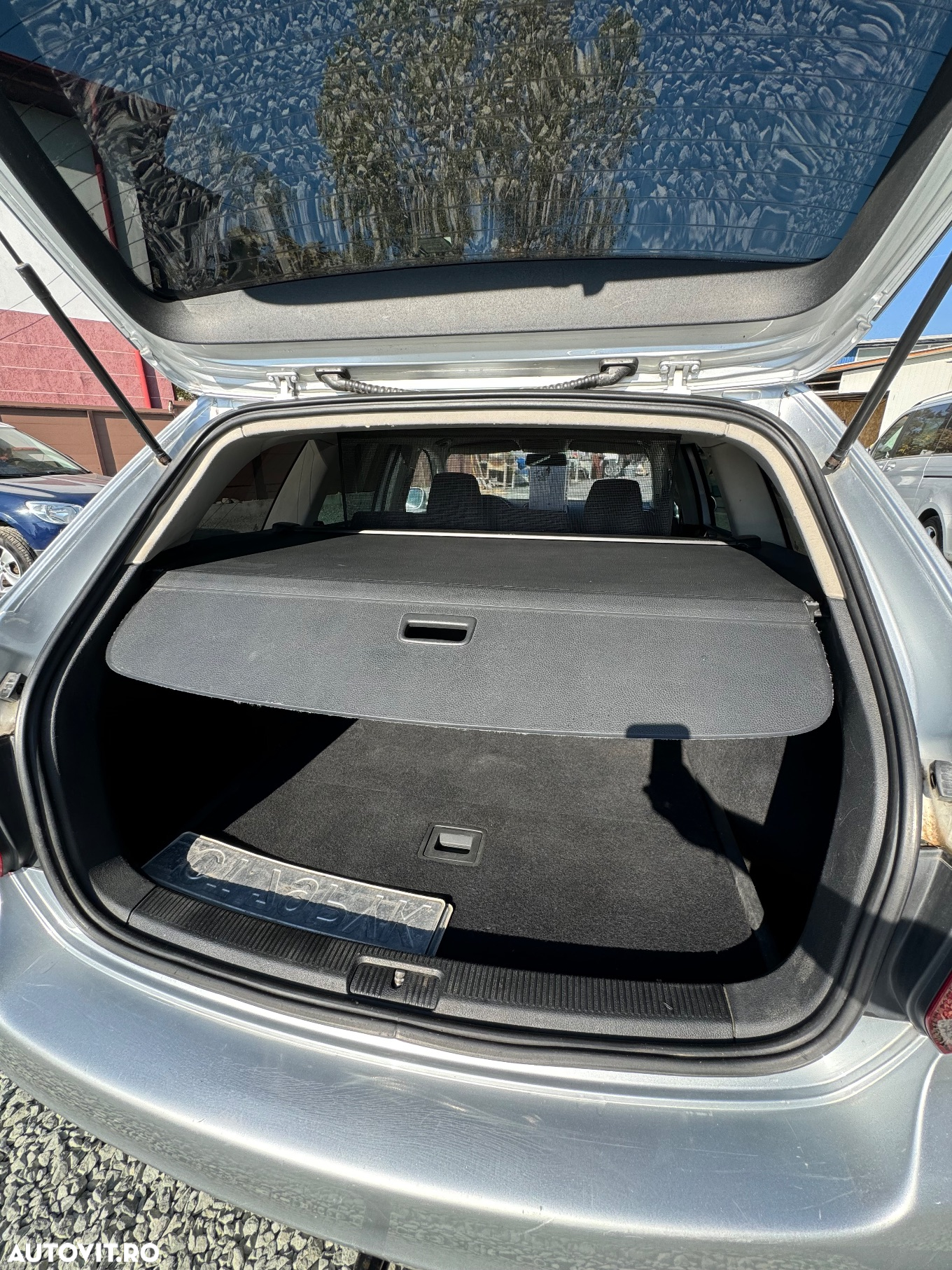 Volkswagen Golf 1.6 TDI BlueMotion Technology DPF Highline DSG - 18