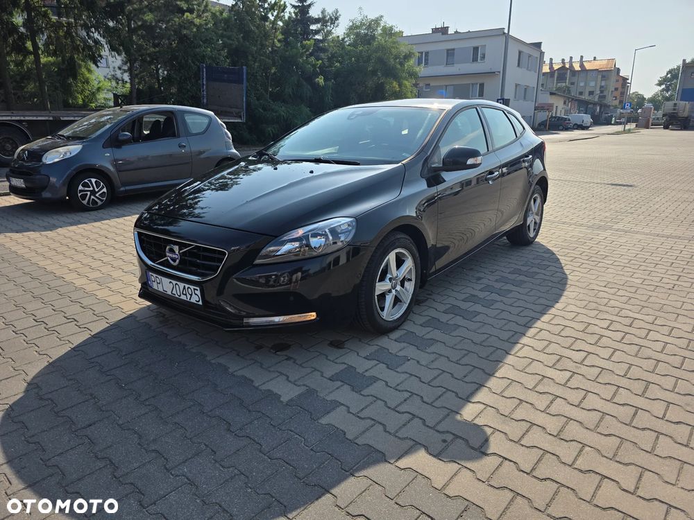 Volvo V40