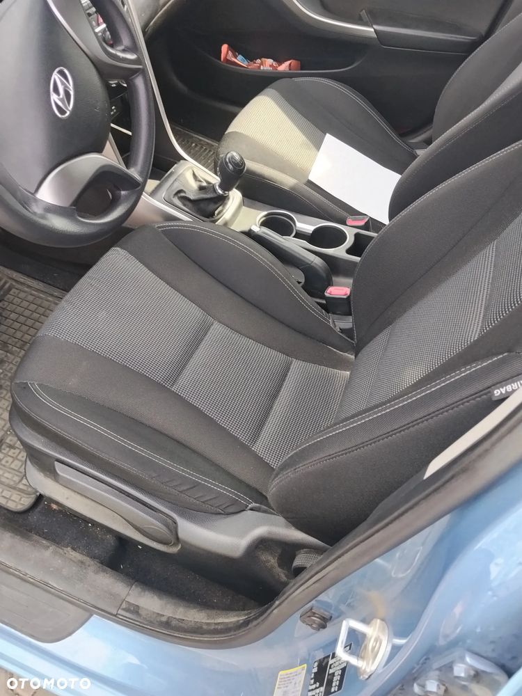 Hyundai i30 1.4 Classic - 6