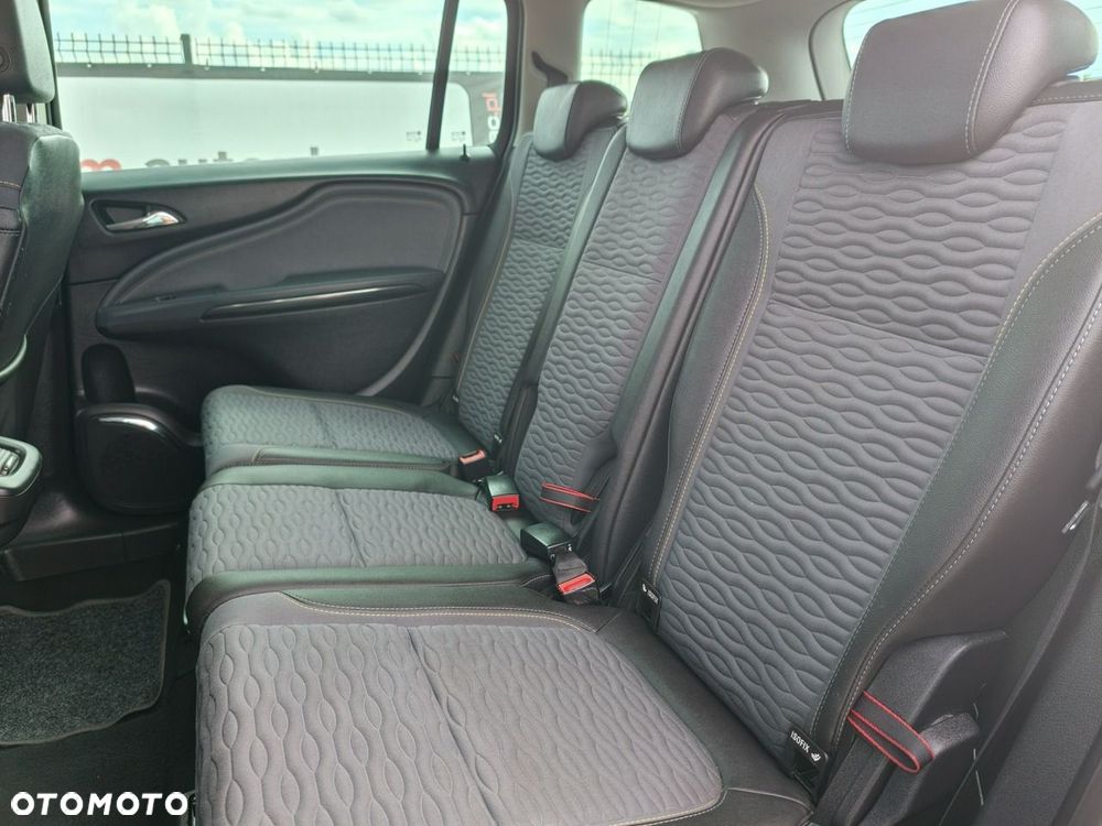 Opel Zafira - 20