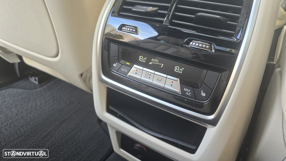 BMW X7 40 i xDrive Pack M - 27