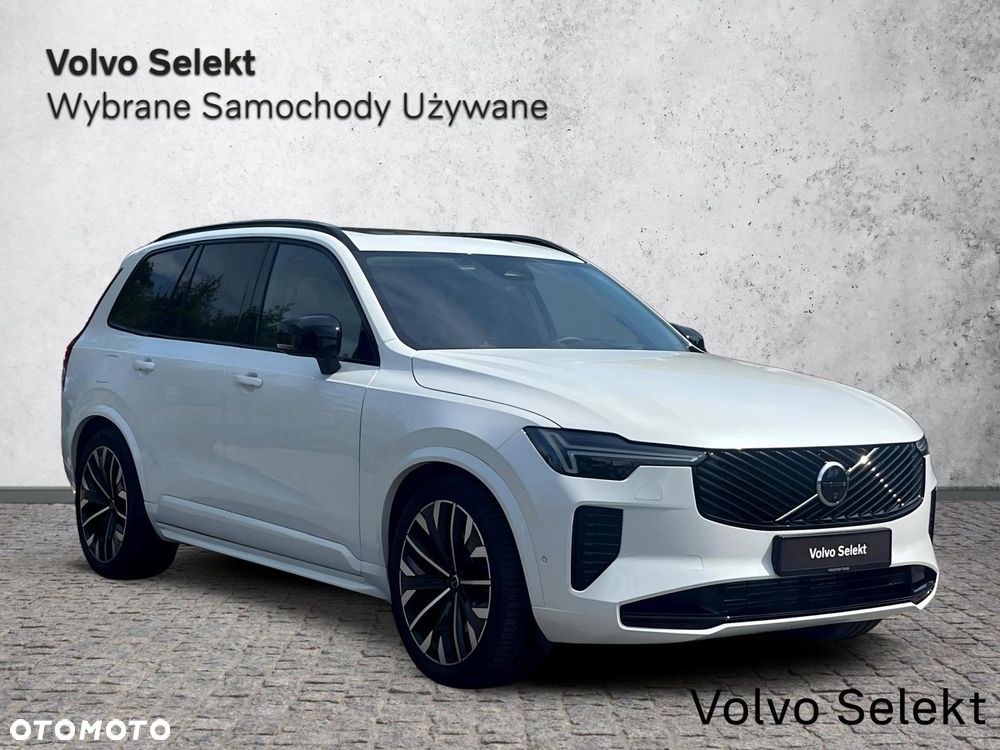 Volvo XC 90 - 9