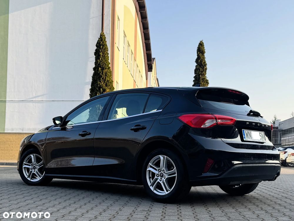 Ford Focus 1.0 EcoBoost Trend Edition - 31