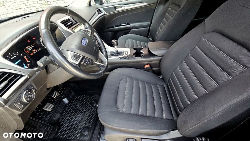 Ford Mondeo 2.0 TDCi Titanium - 22