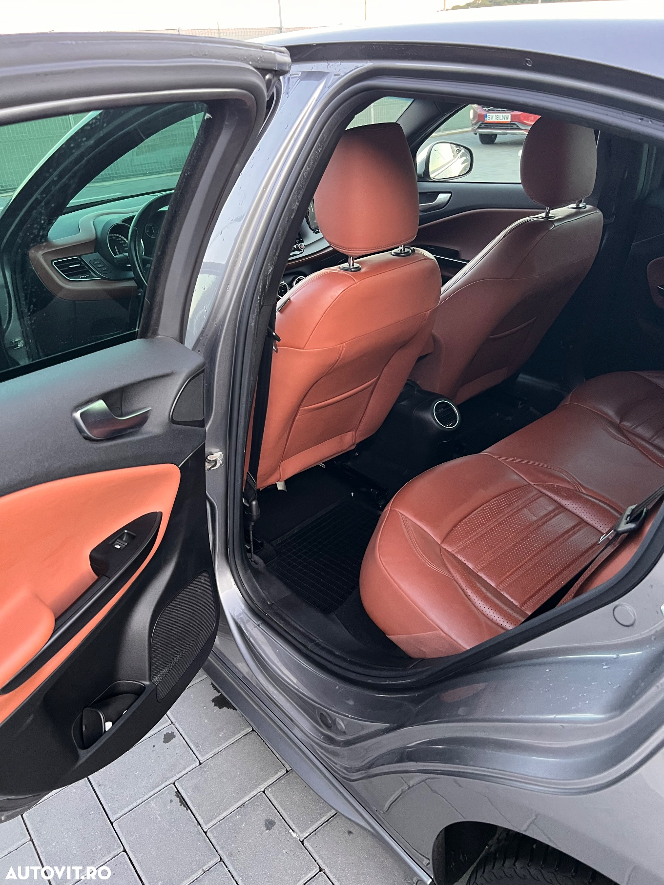 Alfa Romeo Giulietta 1.6 JTDM 16V - 9