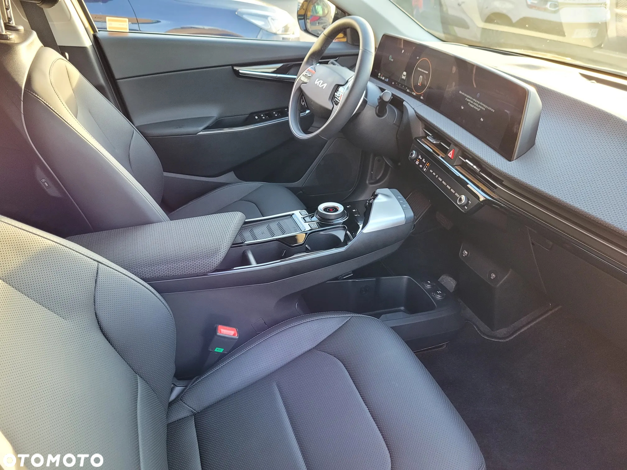 Kia EV6 77.4kWh Plus - 11