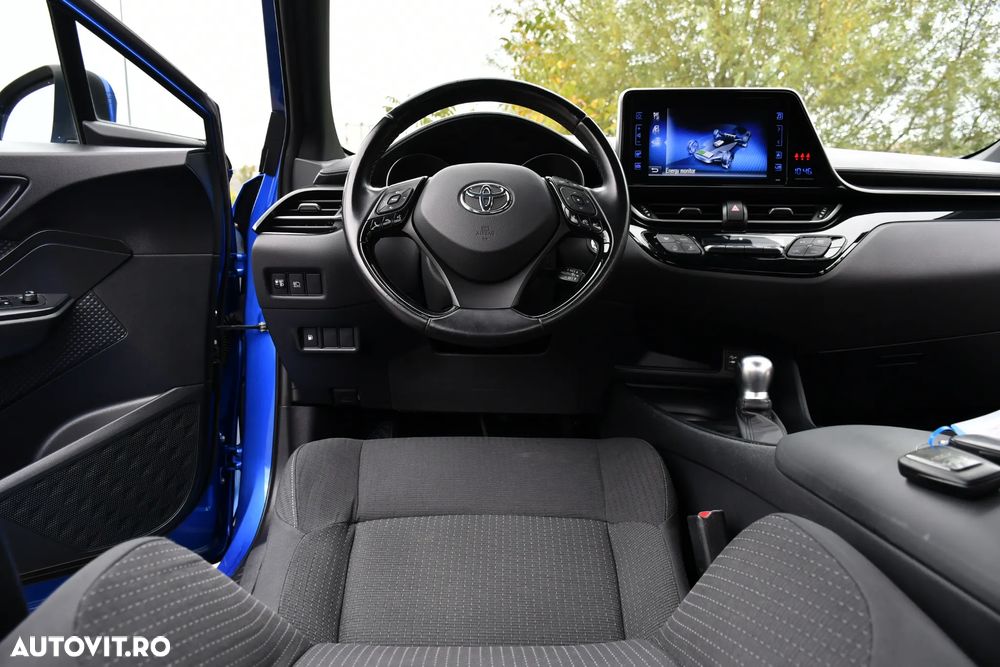 Toyota C-HR Hybrid Business-Edition - 22