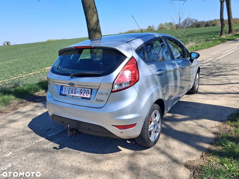 Ford Fiesta 1.5 TDCi Ambiente - 8