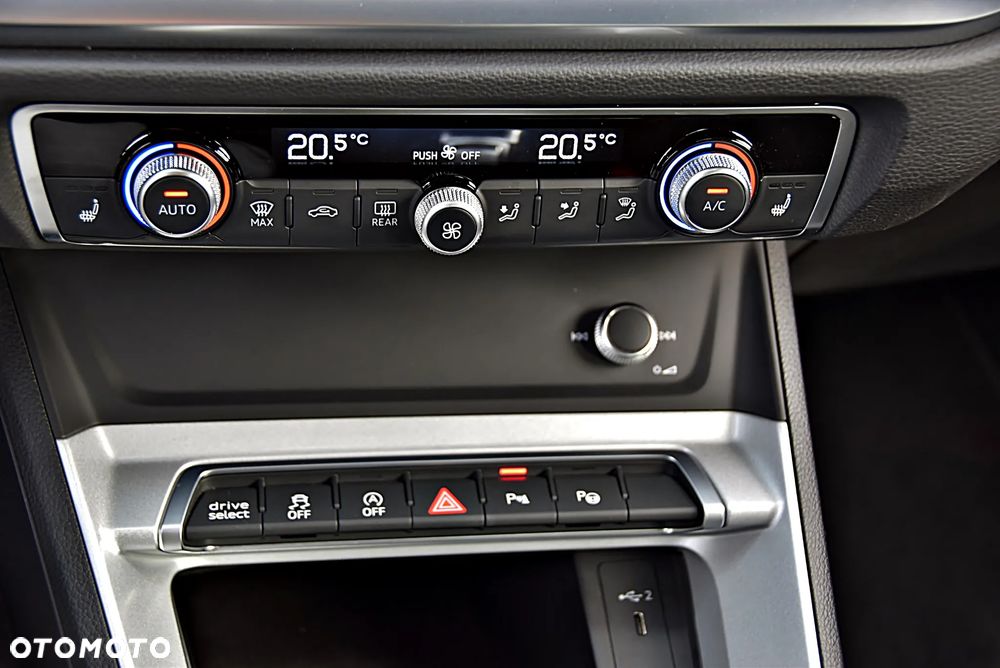 Audi Q3 35 TFSI S tronic - 33