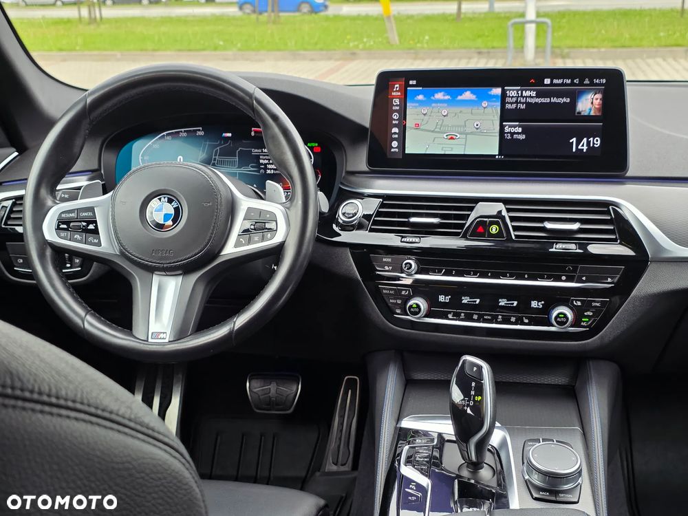 BMW Seria 5 518d M Sport sport - 34