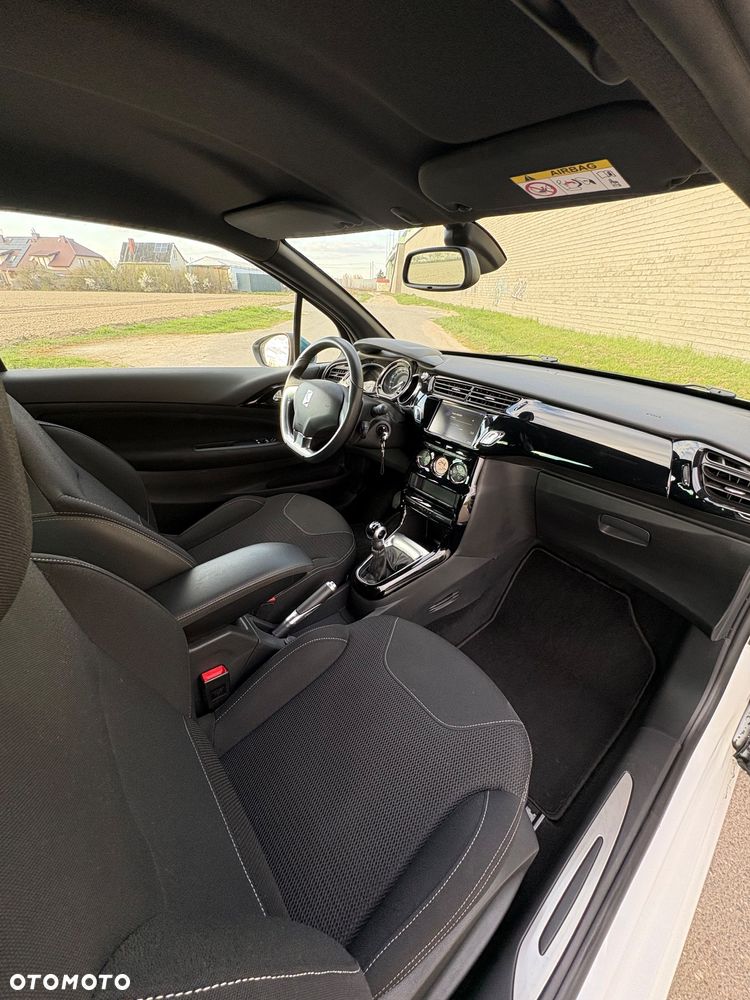 Citroën DS3 PureTech 110 Start & Stop SoChic - 9