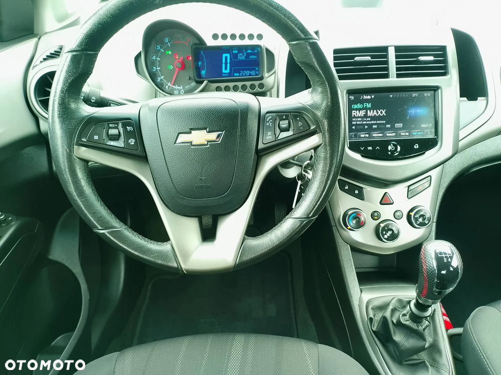 Chevrolet Aveo 1.4 16V LT - 6