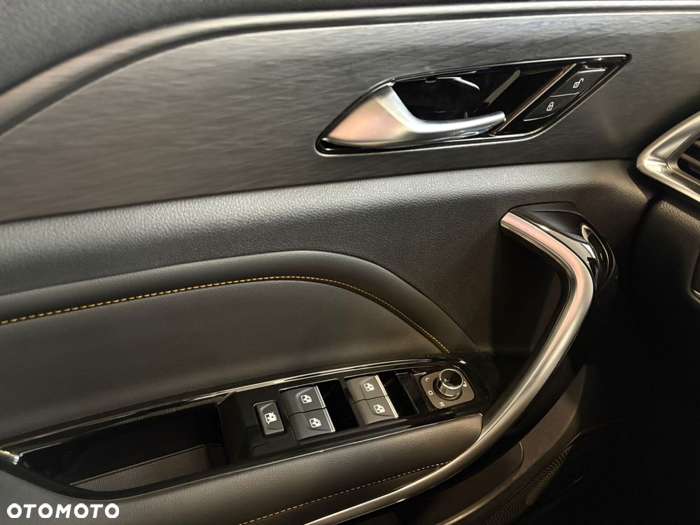 Bestune T77 1.5T Business DCT - 15