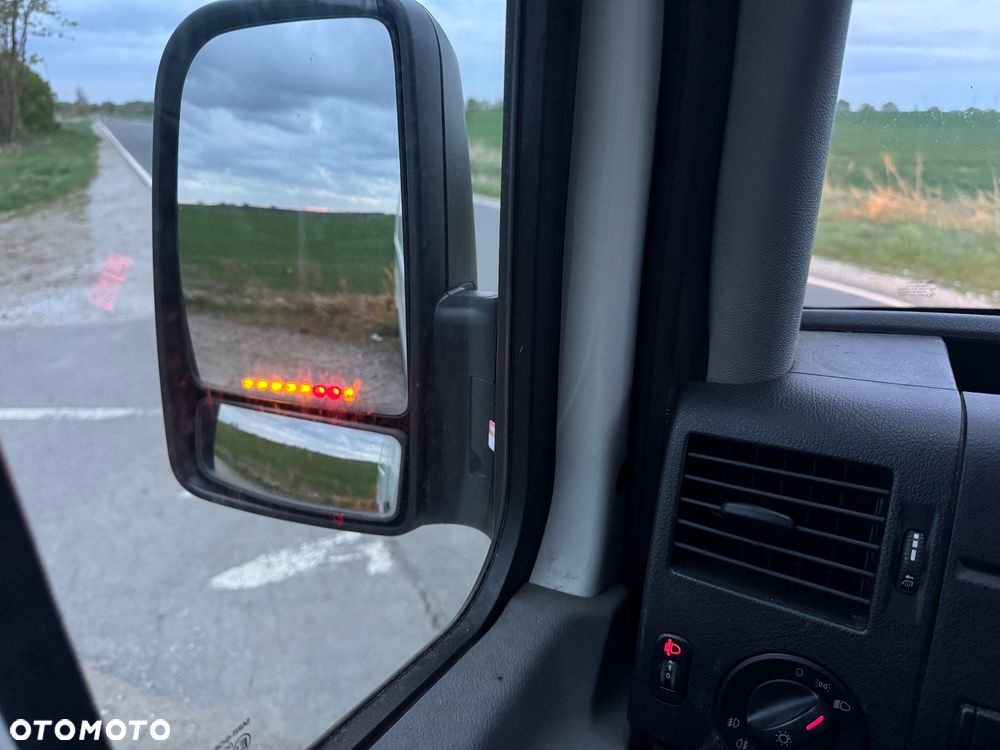 Volkswagen Crafter - 13