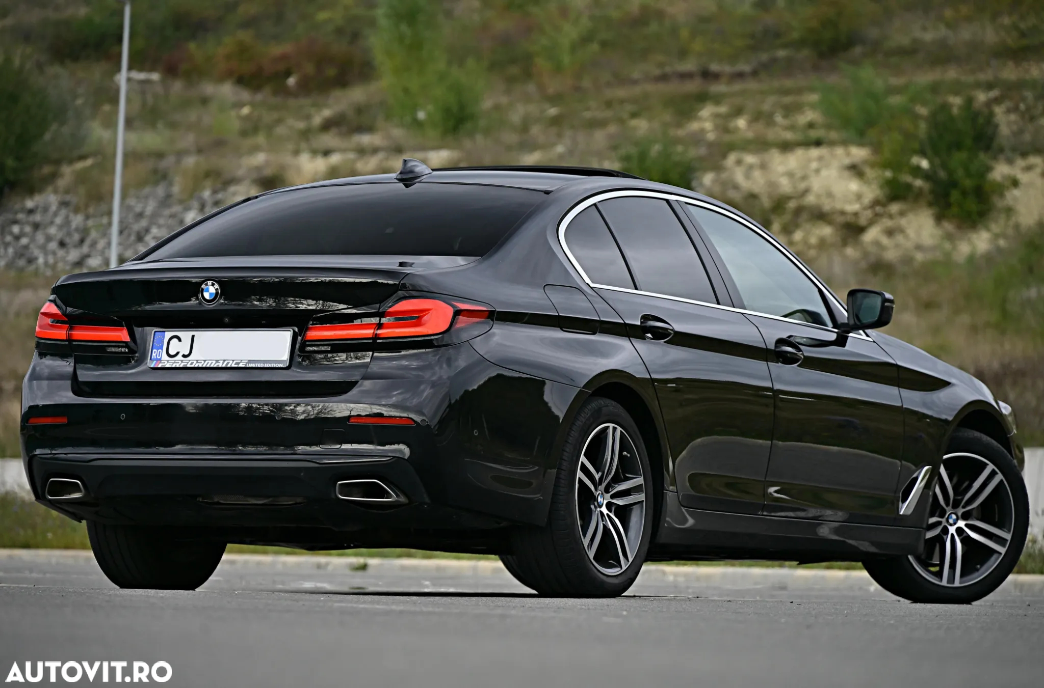 BMW Seria 5 530d xDrive Aut. Luxury Line - 5