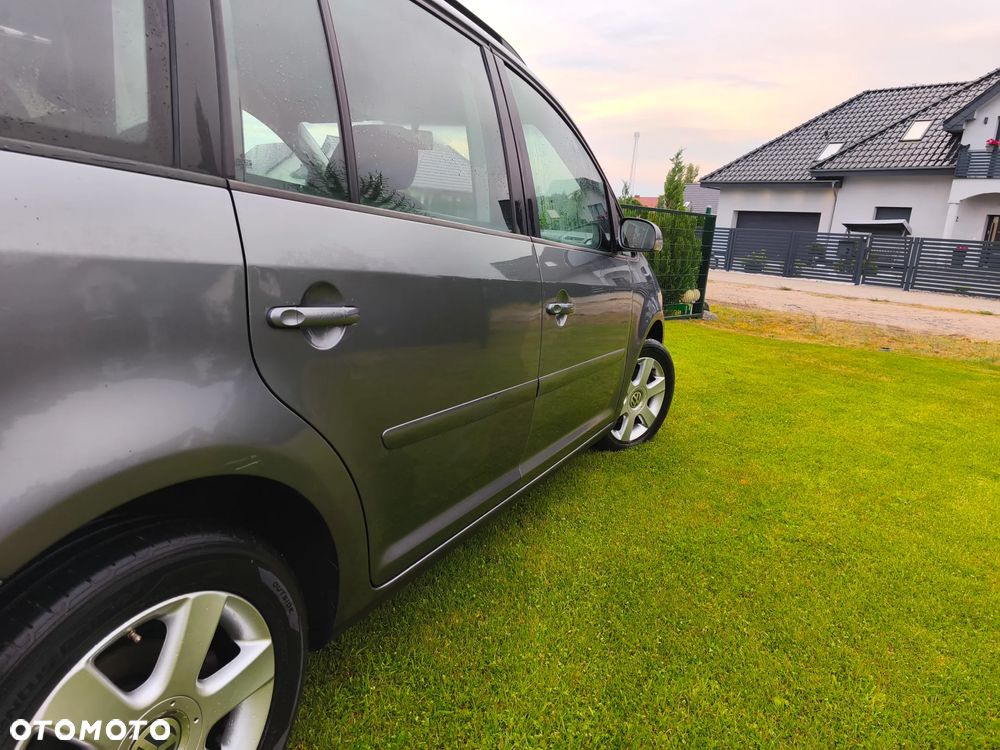 Volkswagen Touran 1.6 FSI Trendline Tiptr - 8