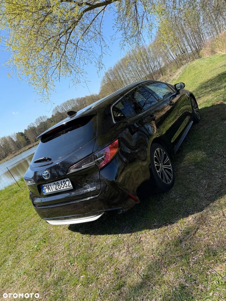 Toyota Corolla 1.8 Hybrid Executive - 16