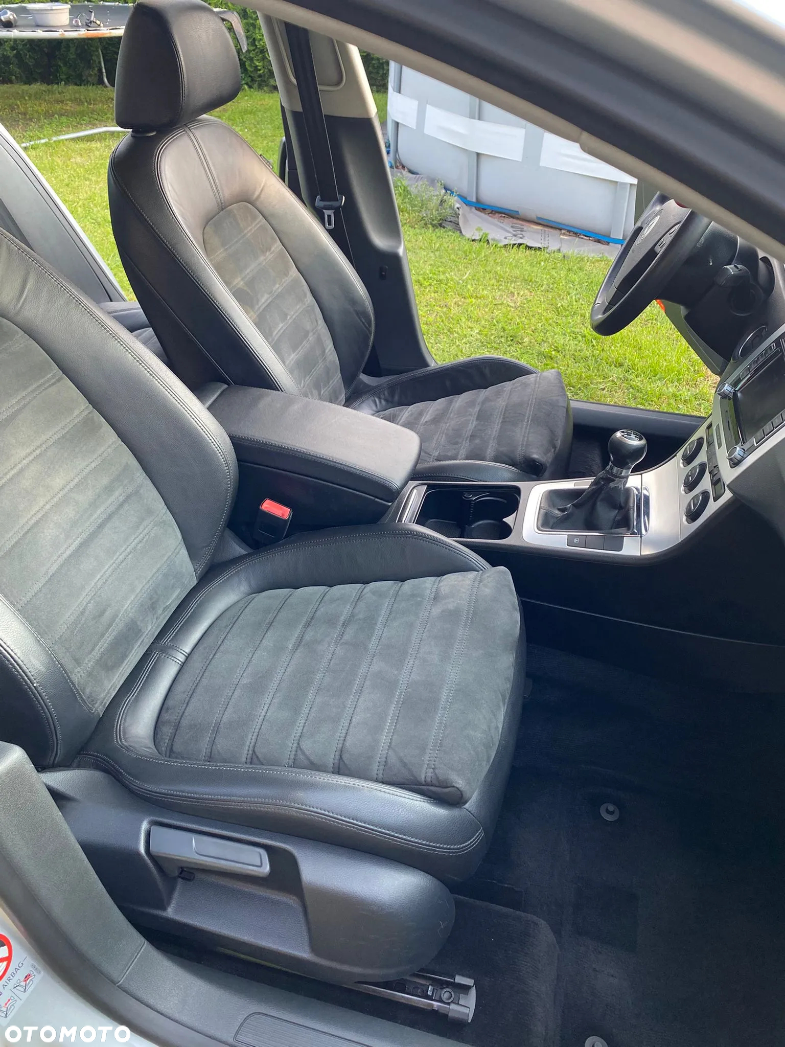 Volkswagen Passat 2.0 TDI DPF Highline - 16