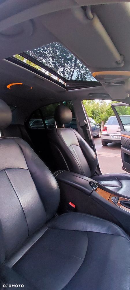 Mercedes-Benz Klasa E 350 Elegance - 28