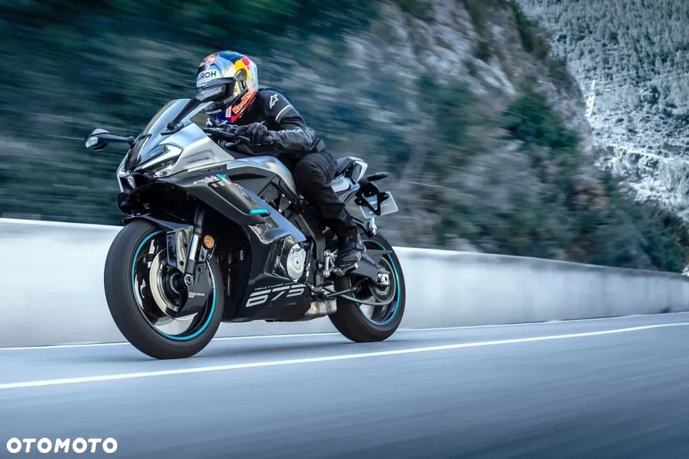 CFMoto 675SR - 5