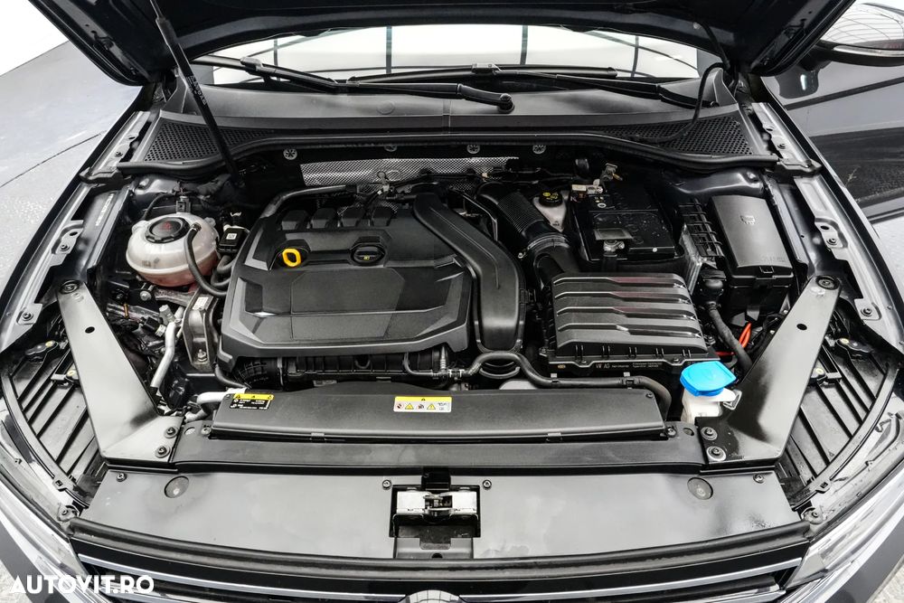 Volkswagen Passat 1.5 TSI ACT DSG Comfortline - 26