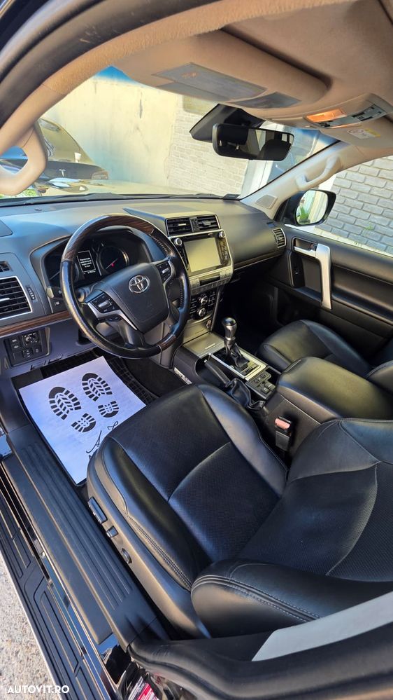 Toyota Land Cruiser 2.8l Turbo D-4D A/T Luxury - 5