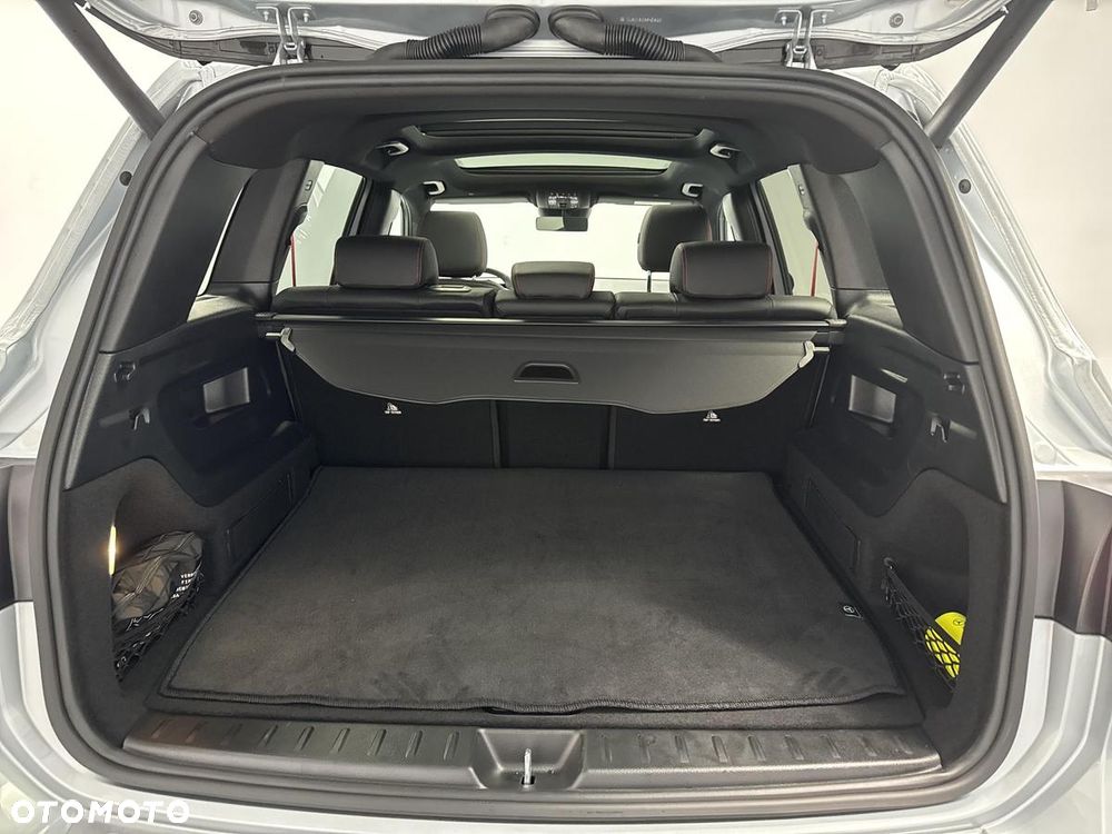 Mercedes-Benz GLB - 24