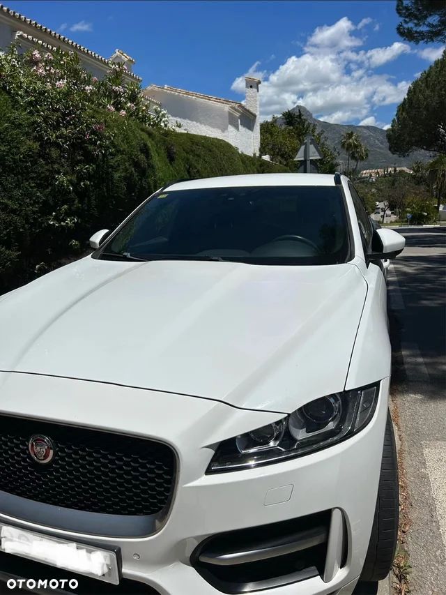 Jaguar F-Pace 2.0 i4D AWD R-Sport - 4
