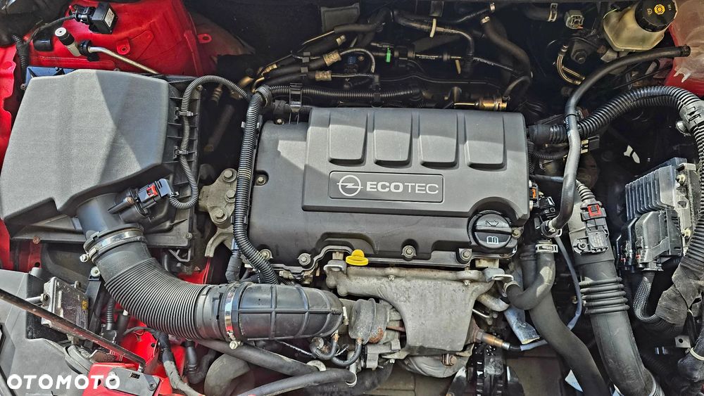 Opel Astra 1.4 Turbo Innovation - 19