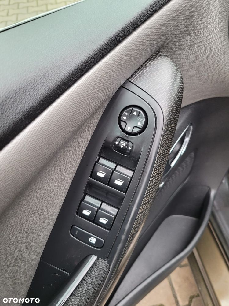 Citroën C4 Picasso - 8