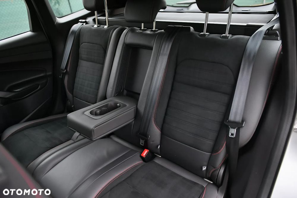 Ford Kuga 2.0 TDCi 4x4 ST-Line - 22