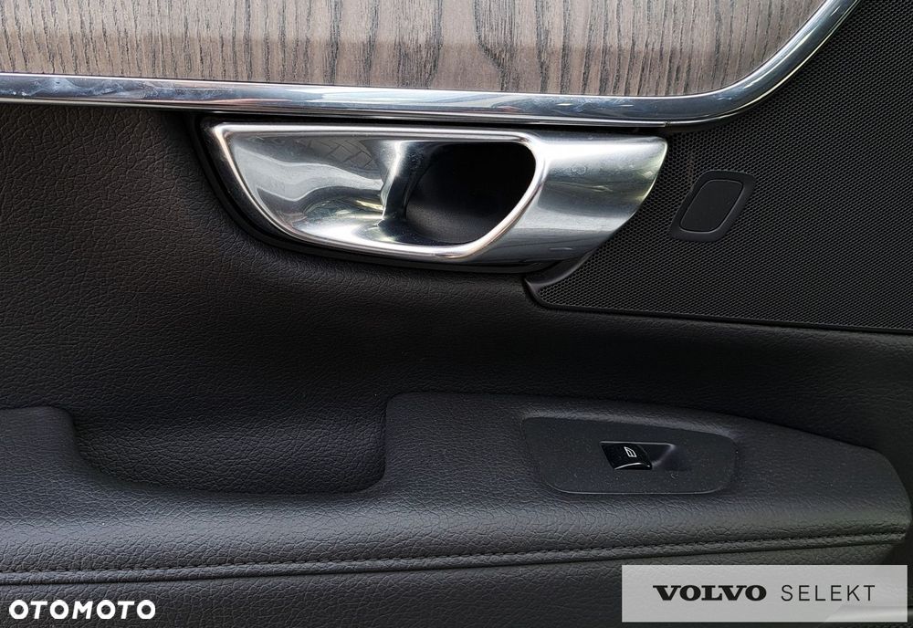 Volvo V90 Cross Country - 29