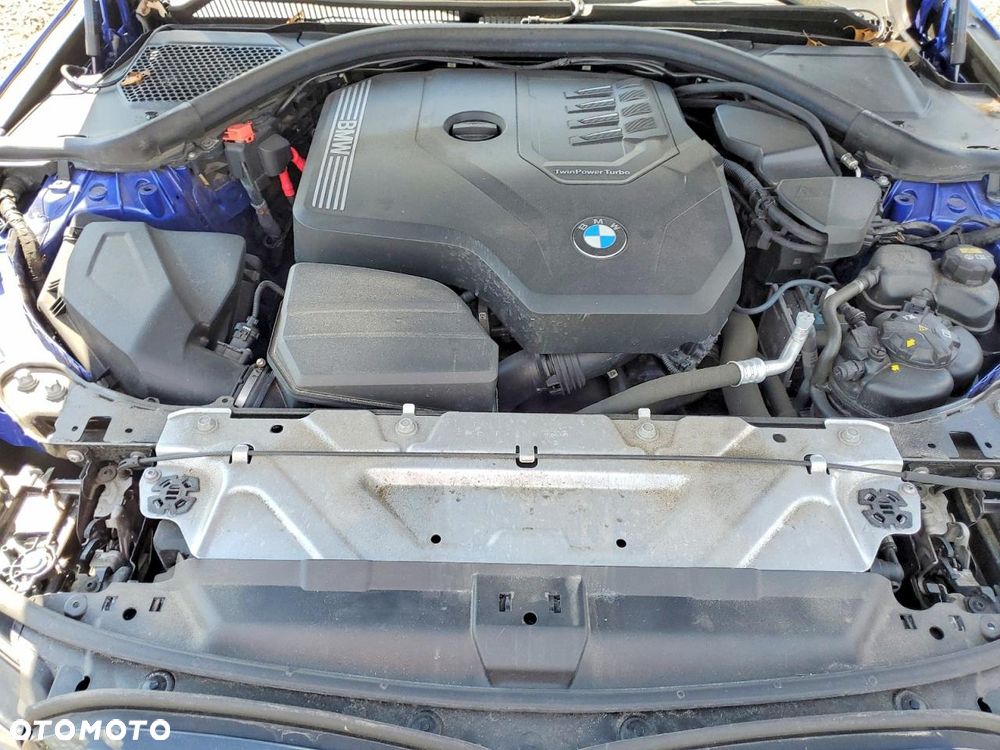 BMW Seria 3 330i xDrive M Sport - 11