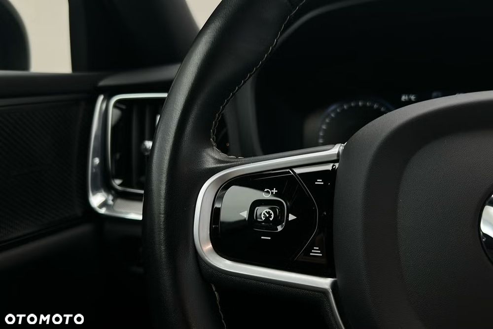 Volvo V60 B4 D R-Design - 7