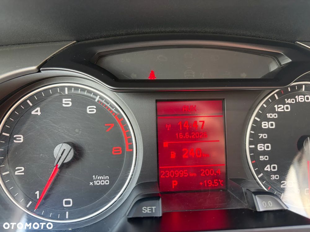 Audi A4 Limousine - 13