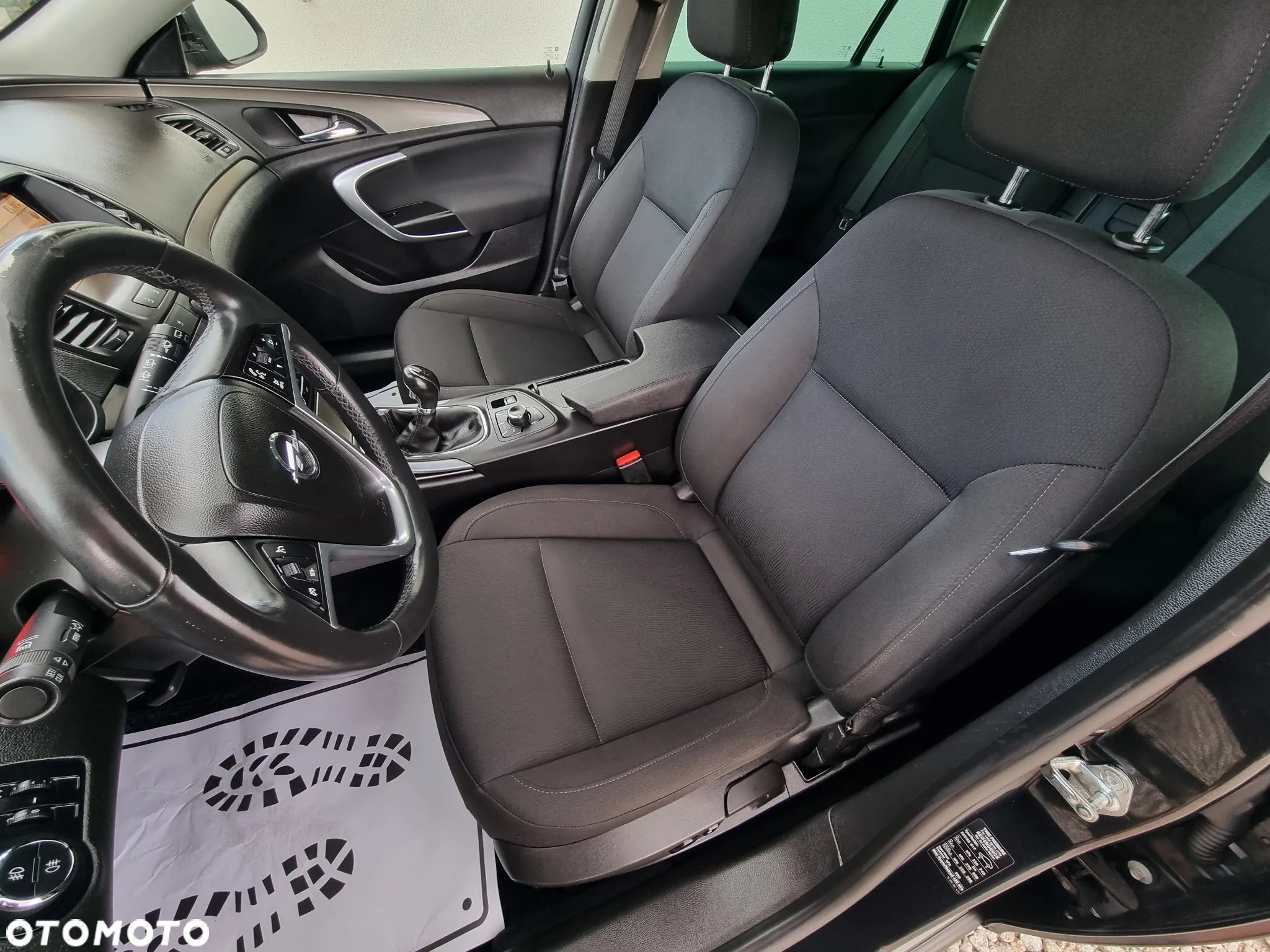 Opel Insignia 1.4 T Cosmo S&S - 9