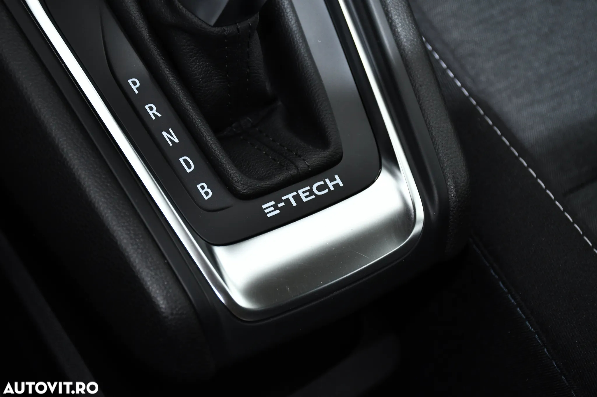 Renault Captur E-TECH Full Hybrid 145 EVOLUTION - 17