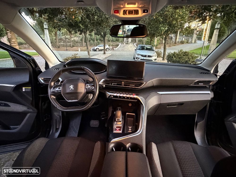 Peugeot 5008 - 17
