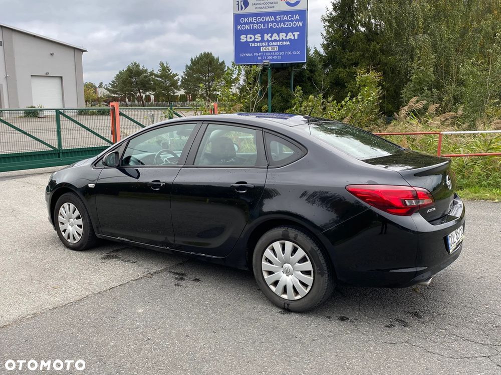 Opel Astra 1.4 T EU6 - 1