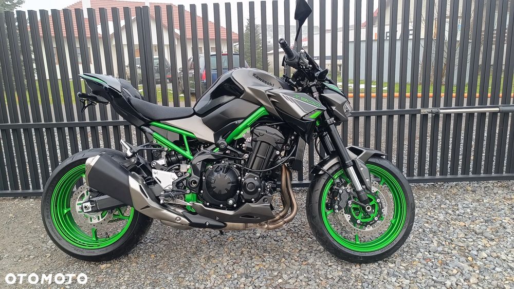 Kawasaki Z 900 - 12