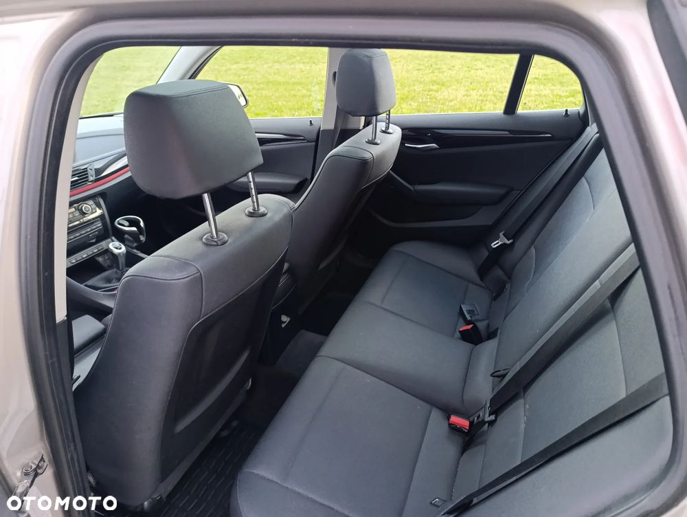 BMW X1 sDrive18d Sport Line - 30