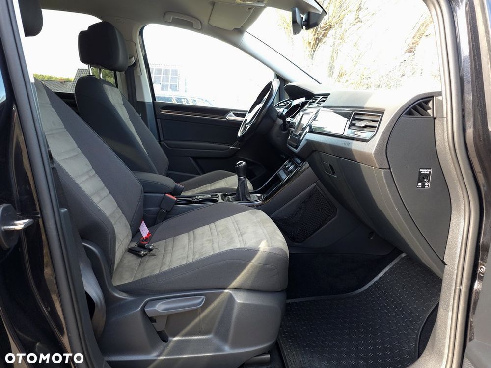 Volkswagen Touran 2.0 TDI BMT Highline - 14