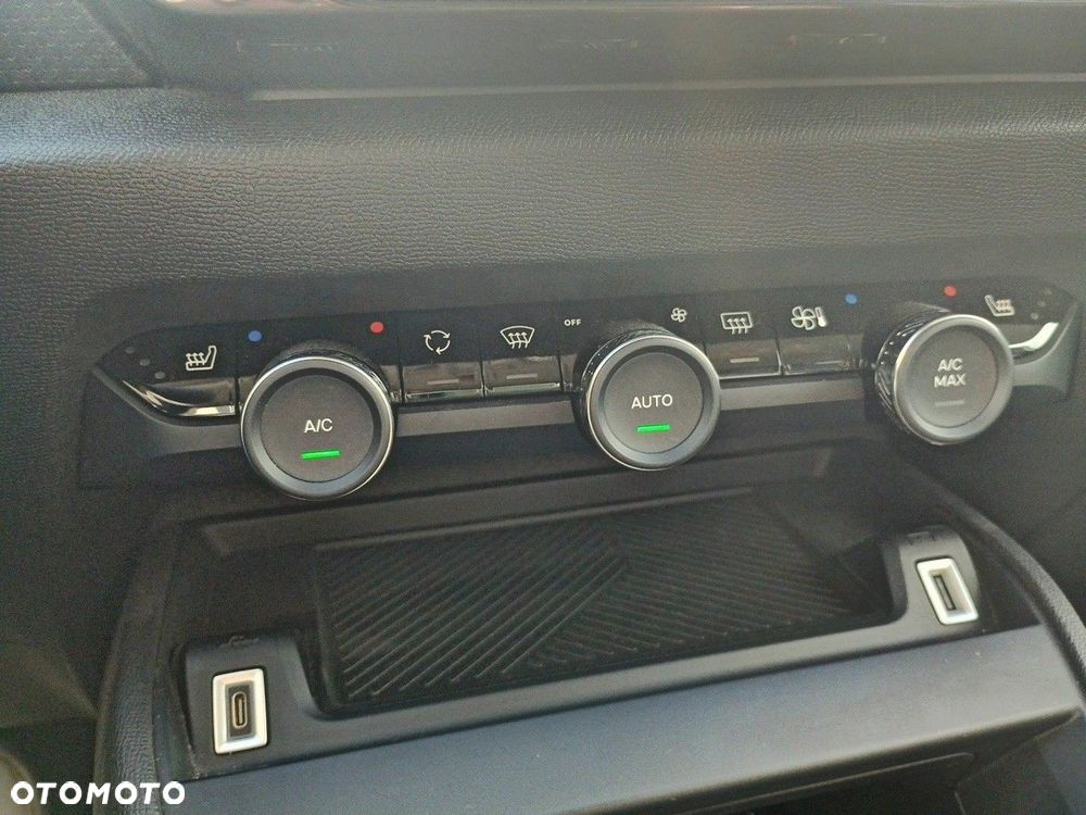 Citroën C4X EV136 50kWh Shine - 20