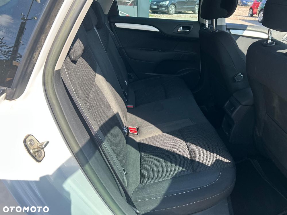 Citroën C4 1.6 HDi Exclusive - 18